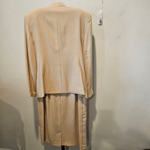 Women's Laura Henson Vintage 80s Beige Skirt Suit Set Size 12 - Picture 5 of 9